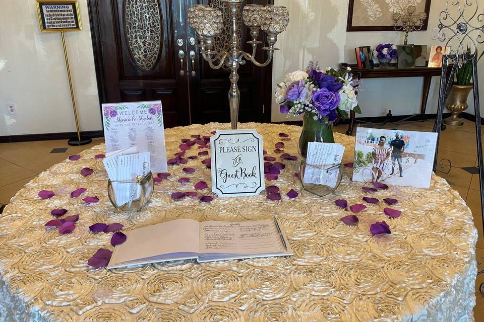 Welcome Table