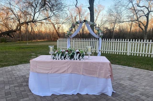 Sweetheart Table