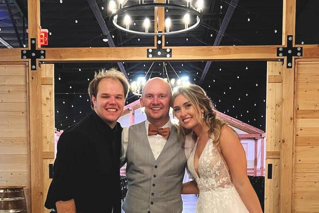 Congratulations H. & S. 2022!