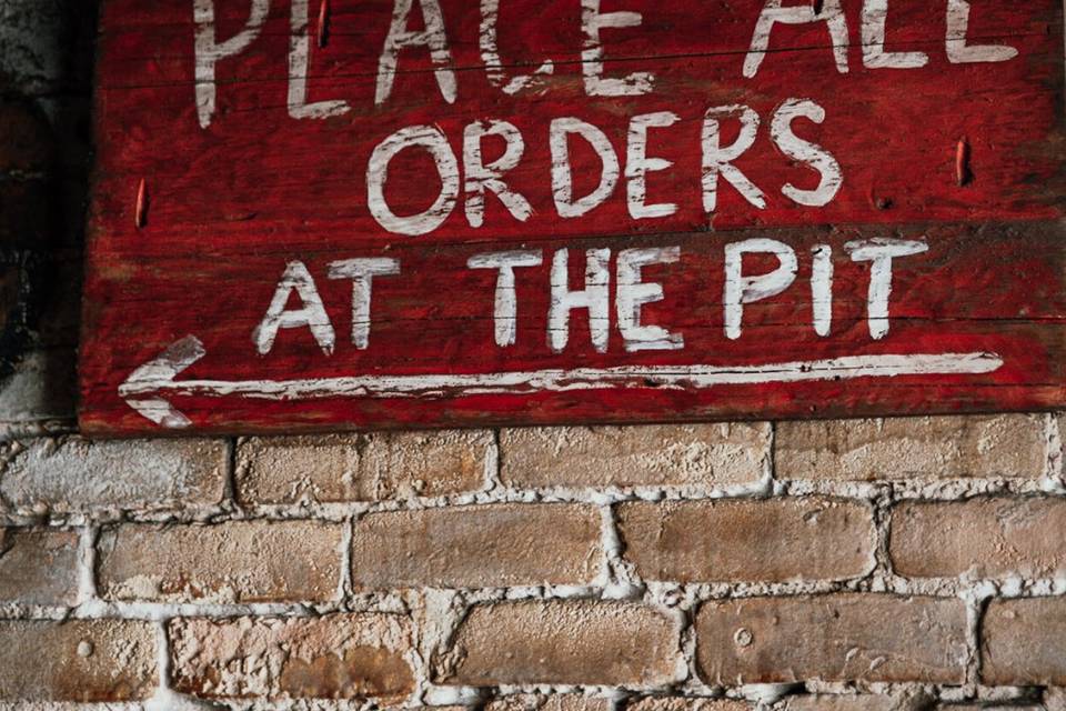 Cooper's Old Time Pit Bar-B-Que