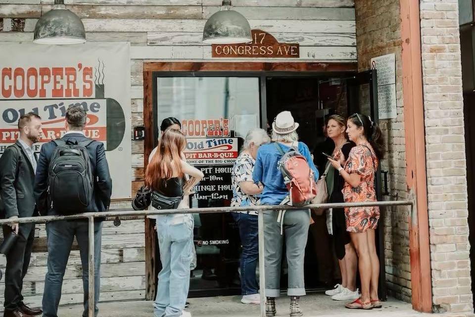 Cooper's Old Time Pit Bar-B-Que