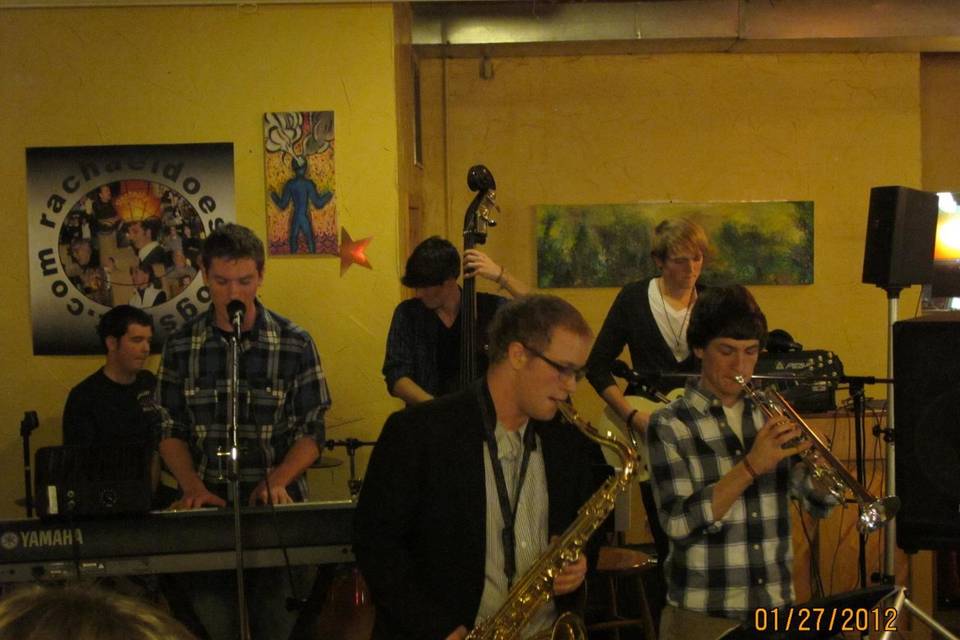 The Devan Ellet Band
playing music