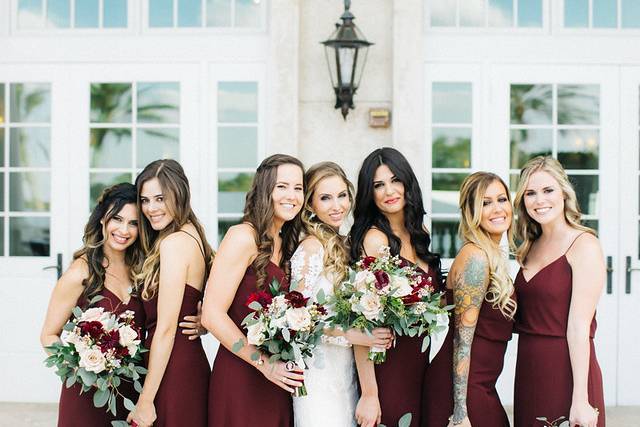 Bride and her bridesmaids