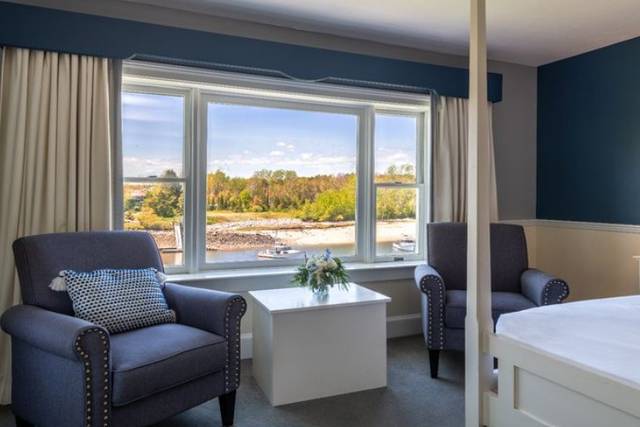 The Breakwater Inn & Spa