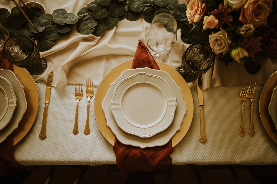 Décor and table settings