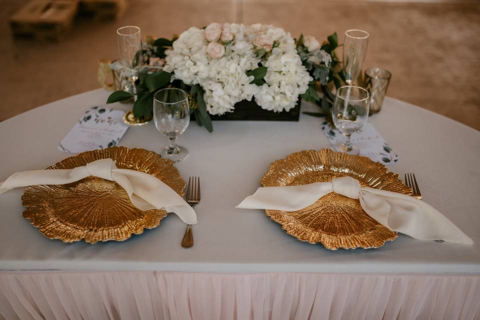 Décor and table settings