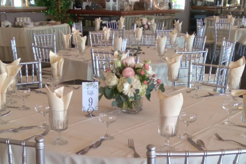 Pretty chiavari chairs