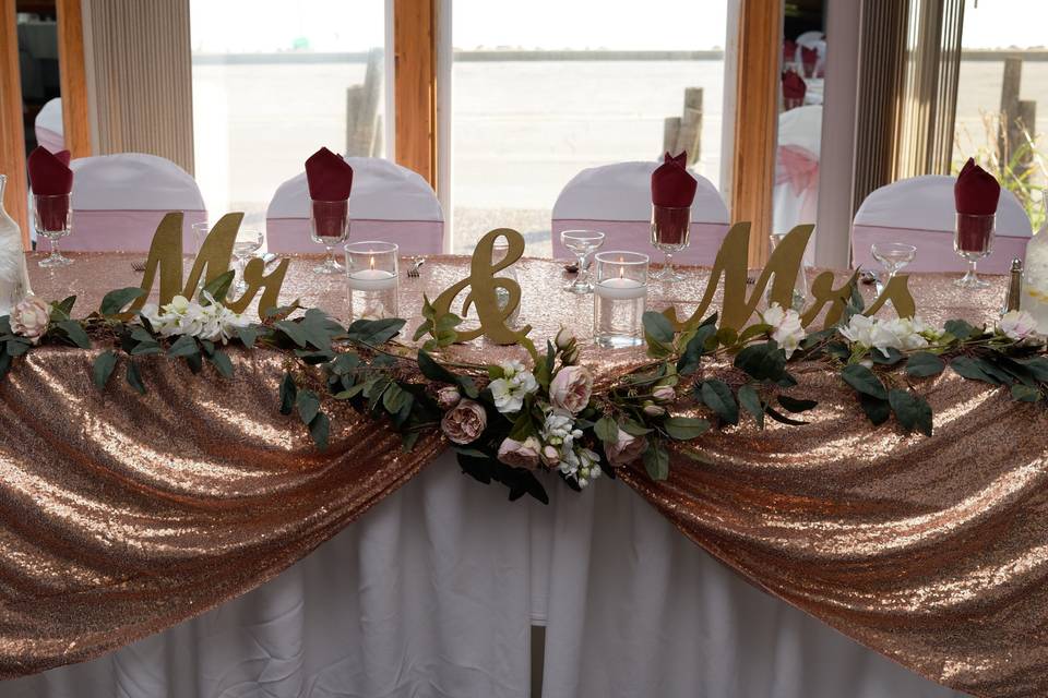 Beautiful head table