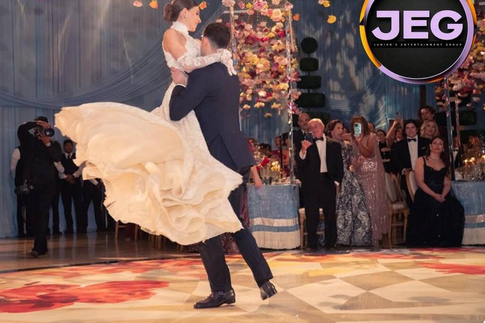 Junior's Entertainment Effect