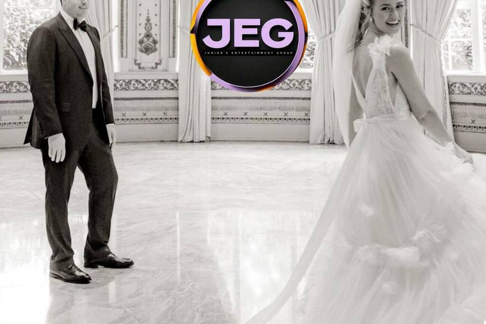 We provide Photo/Video Service