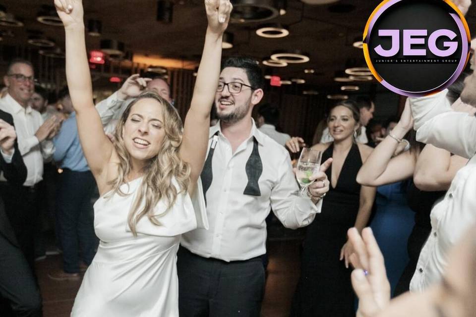 Junior's Entertainment Effect