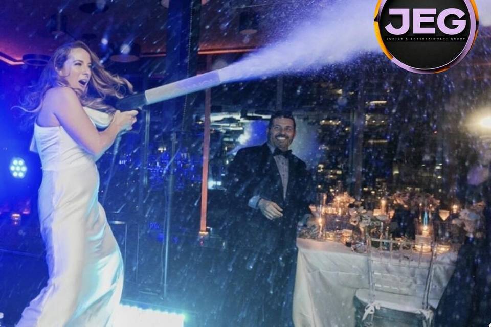 Junior's Entertainment Effect