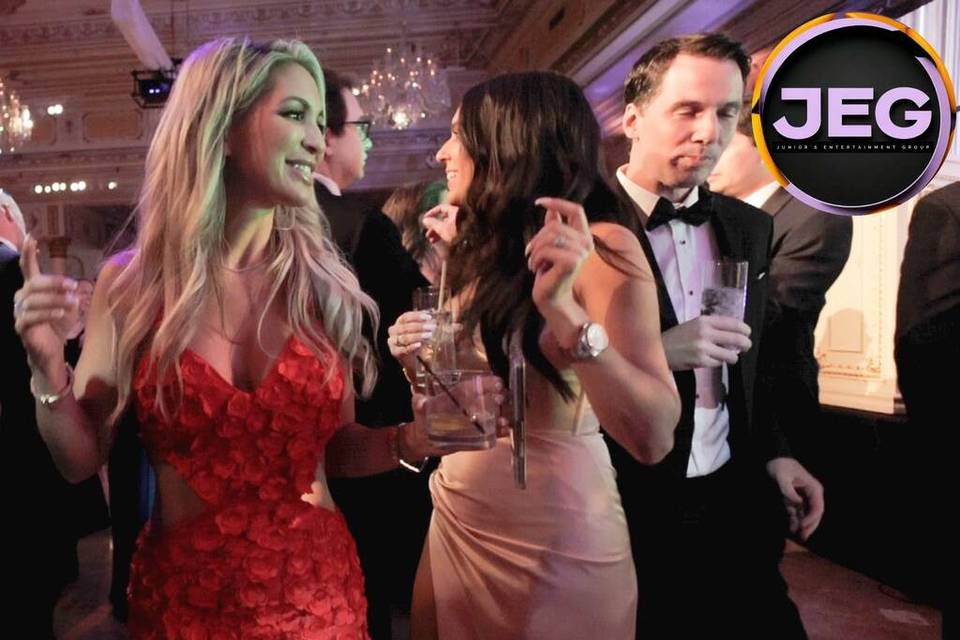 Junior's Entertainment Effect