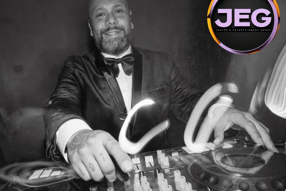 Unique Bands + DJs + more