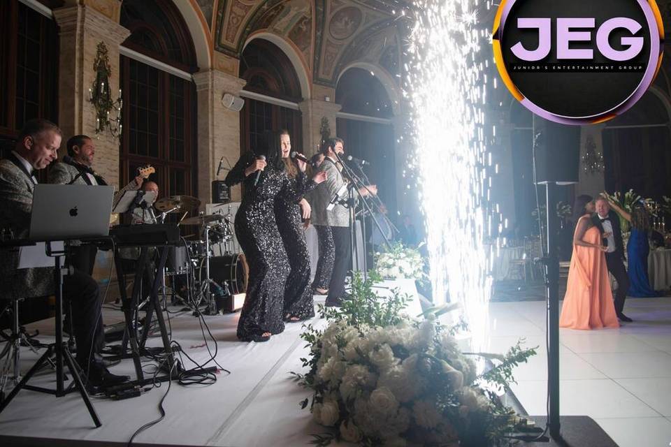 Junior's Entertainment Effect