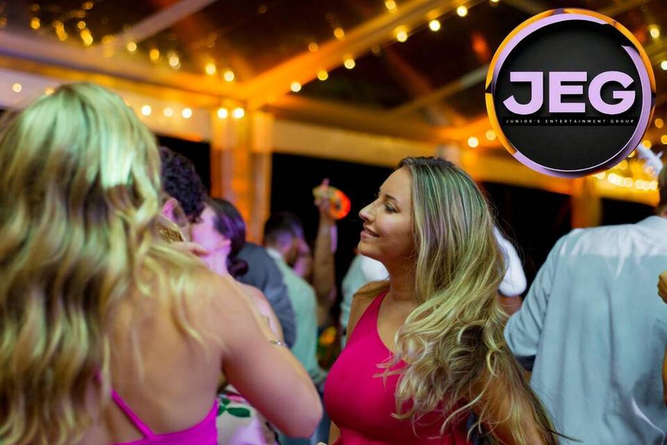 Junior's Entertainment Effect