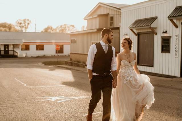 Outdoor Bride & Groom