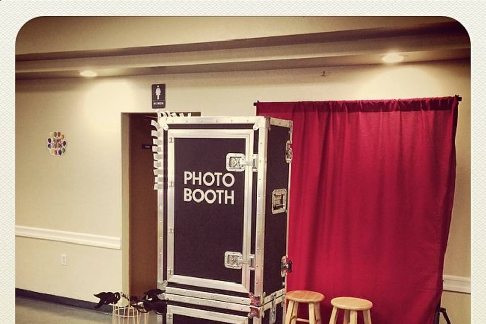 Party Life Photo Booth