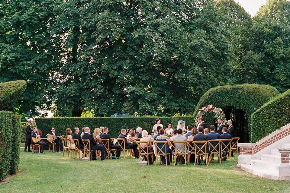 Reception in the garden