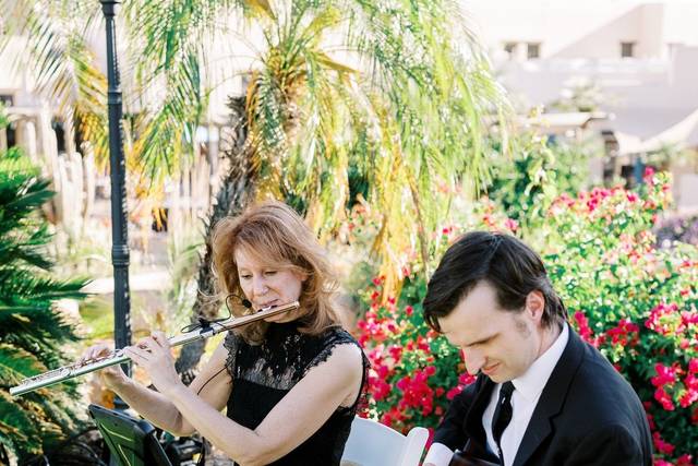 Flute and guitar for wedding