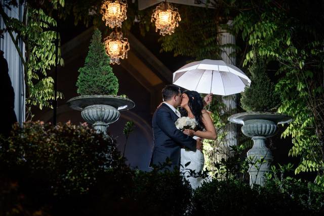 Kissing couple