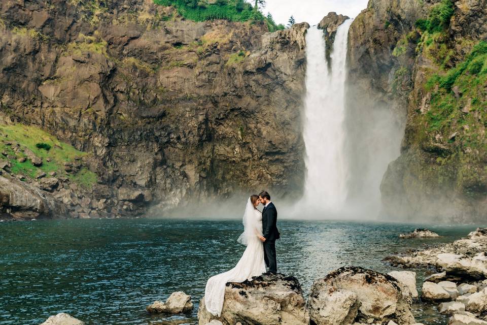 Snoqualmie Fall Elopement