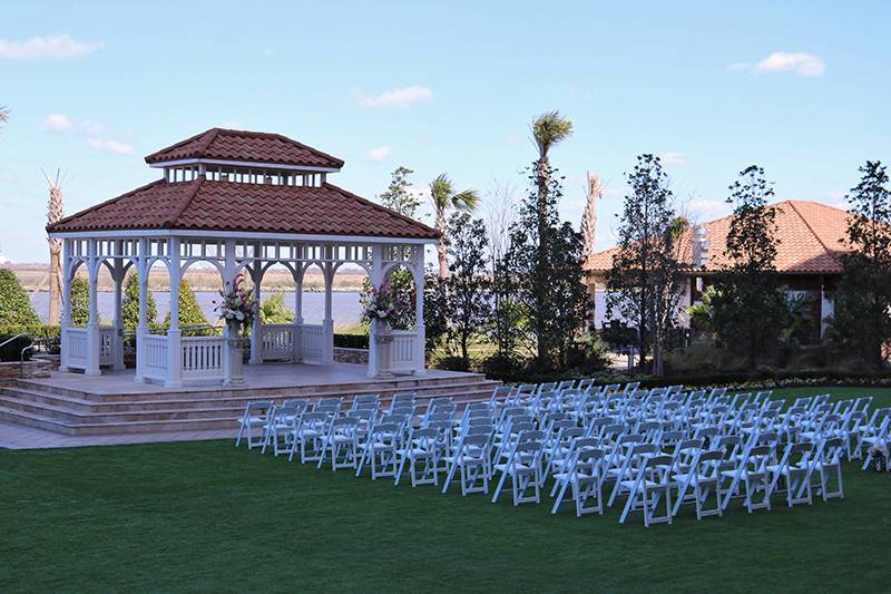 Outdoor wedding set-up