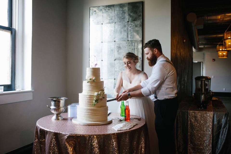 Cake cutting with fave sodas!