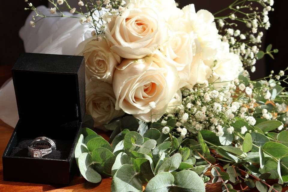 Rings and decor