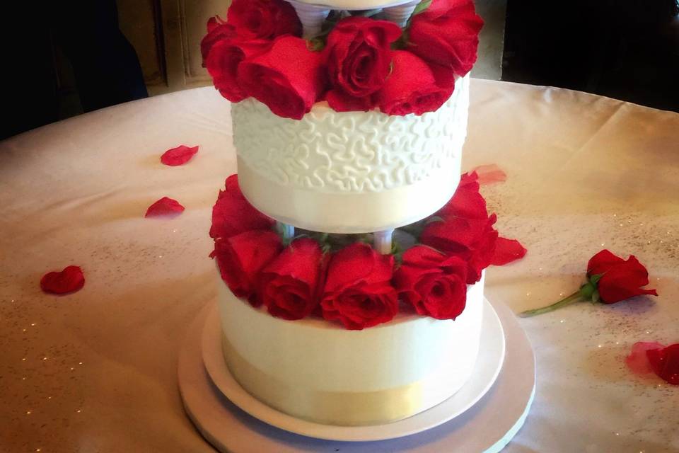 Three-tiers with roses