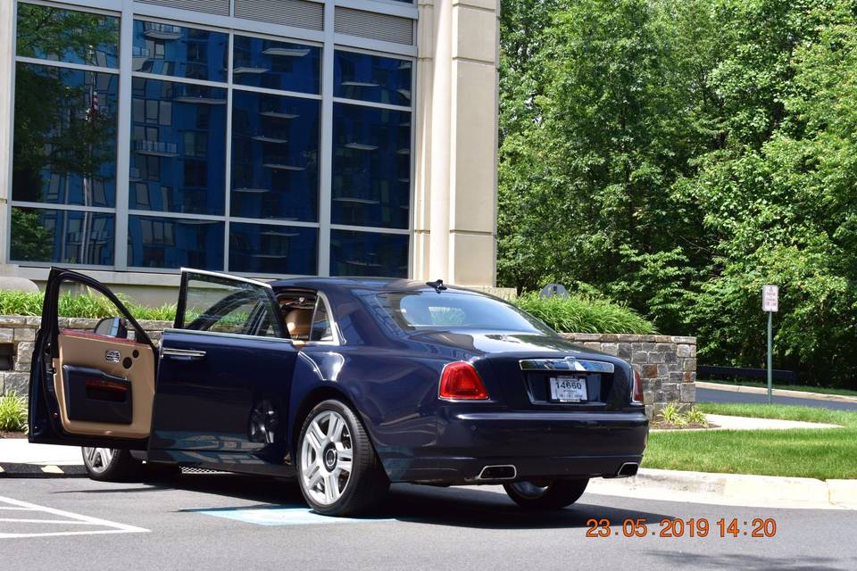 Rolls Royce Ghost - rear view
