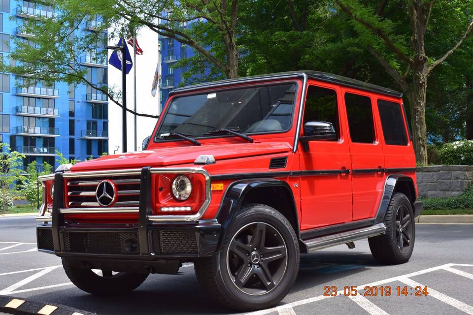 Mercedes G Wagon - front view