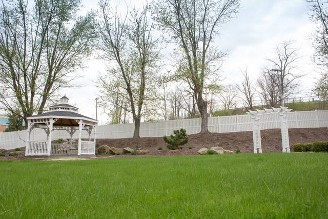 DoubleTree by Hilton Hotel Pittsburgh - Meadow Lands