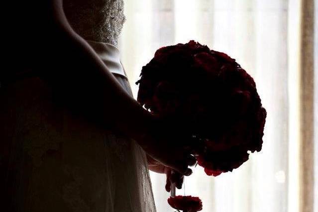 Heather's bouquet: Vintage inspired, Sexy Red & Piano Roses w/trailing piano roses