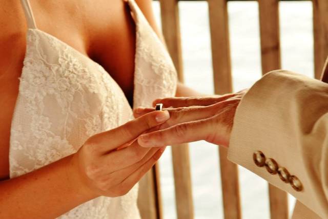 Live Wedding Caster