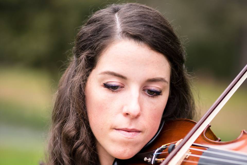 Violinist | Aneliia Miller