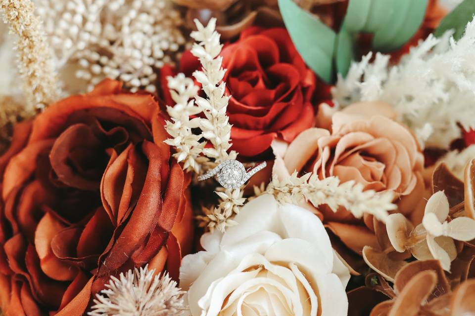 Ring & Bouquet Details