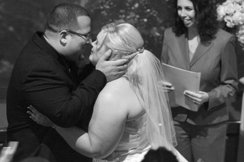 A wedding at Adventure Aquarium in Camden. Fantastic photography by Candid Moments Photography.