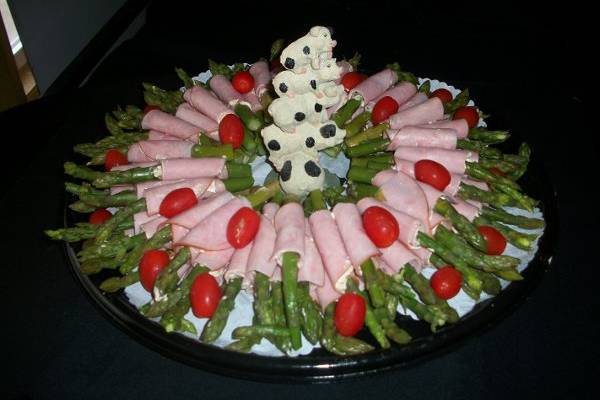 Smoked Ham Wrapped Asparagus !!! Smoked ham with a dill / cilantro cream cheese filling wrapped around adente'cooked asparagus