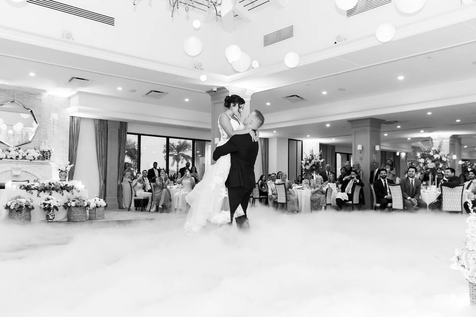 Floating Dance