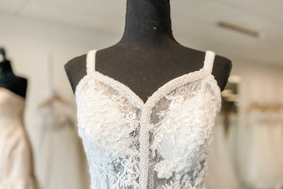 DI LA’SENA BRIDAL