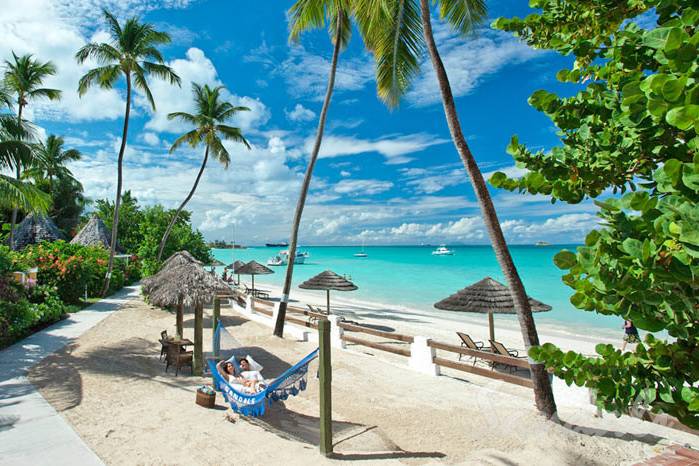 Idyllic beach setting at Sandals Resorts