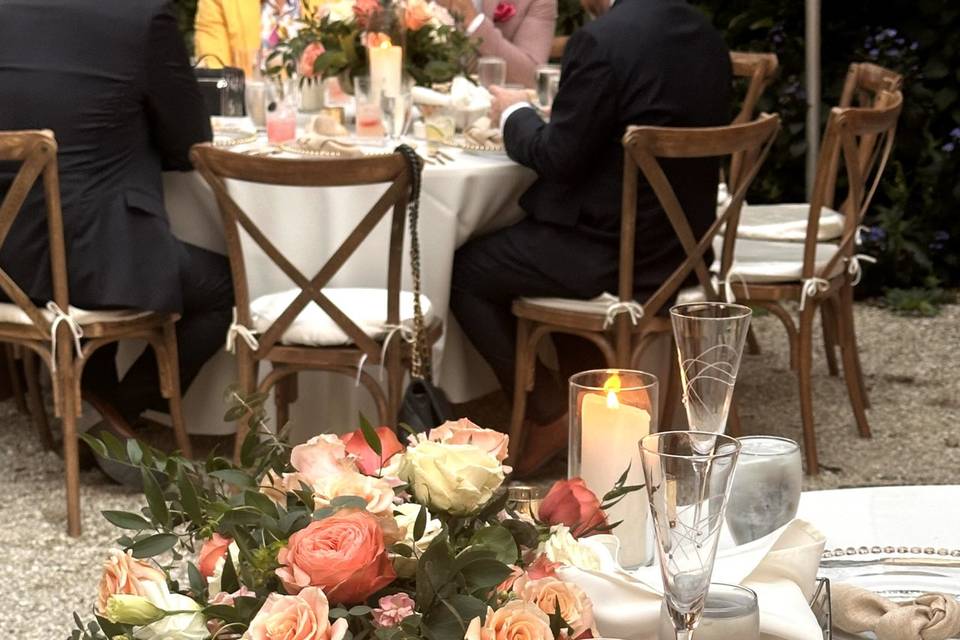 Couples table floral