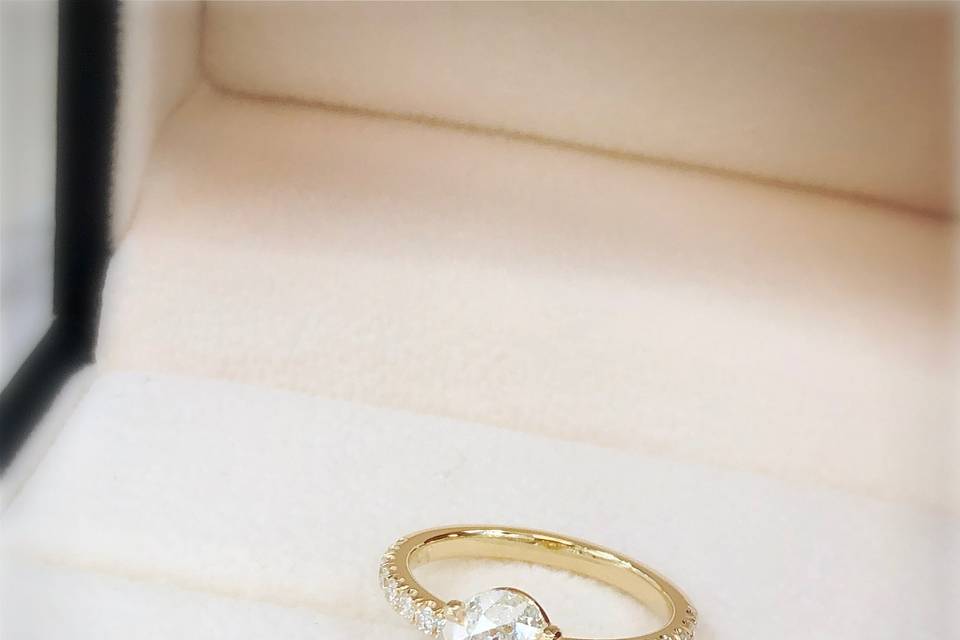 2ct Oval Ring