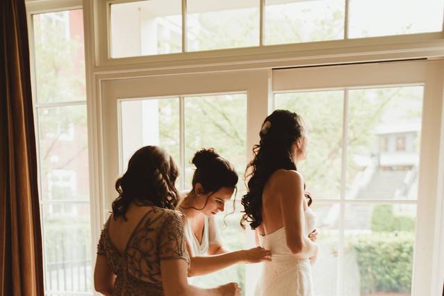 Bridal Suite Moment
