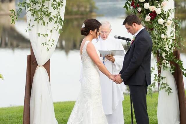 Wedding arch