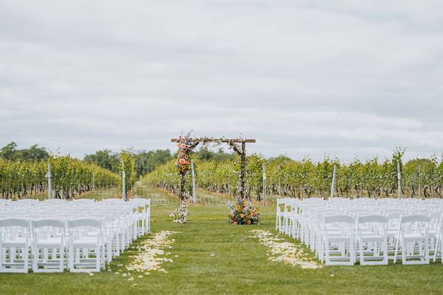 Kontokosta winery - Winery Weddings - Greenport, NY - WeddingWire