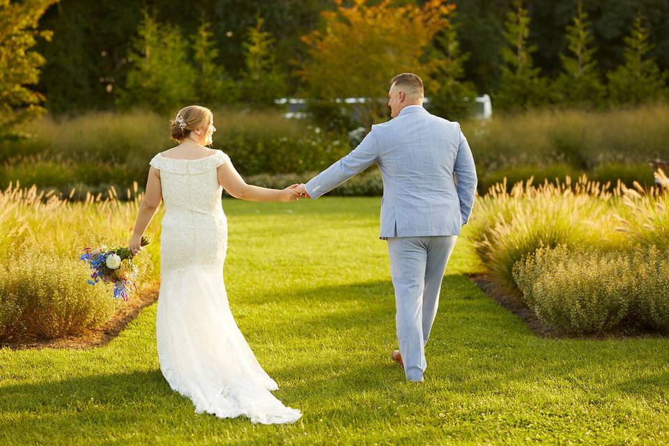 Couple among the gardens