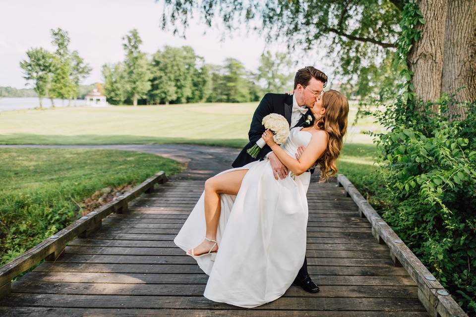 Bride to clubhouse