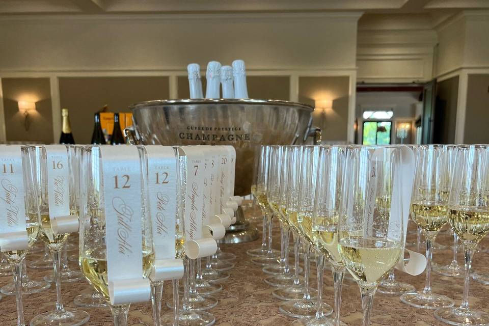 Champagne greet